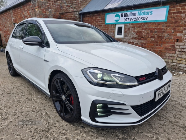 Used Volkswagen Golf 2017 for sale - 76296240: Photo 1