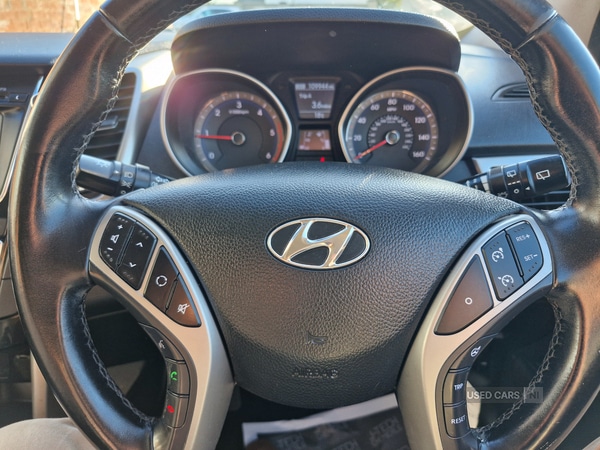 Used Hyundai i30 2015 for sale - 76296182: Photo 11