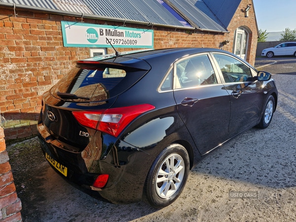 Used Hyundai i30 2015 for sale - 76296182: Photo 2
