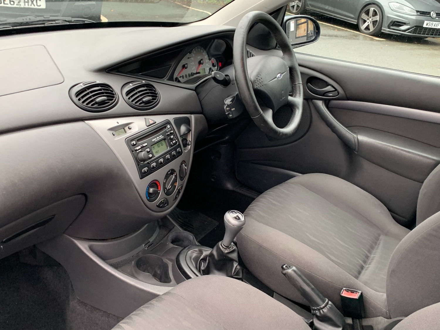 Used Ford Focus 2002 for sale - 76762818: Photo 11