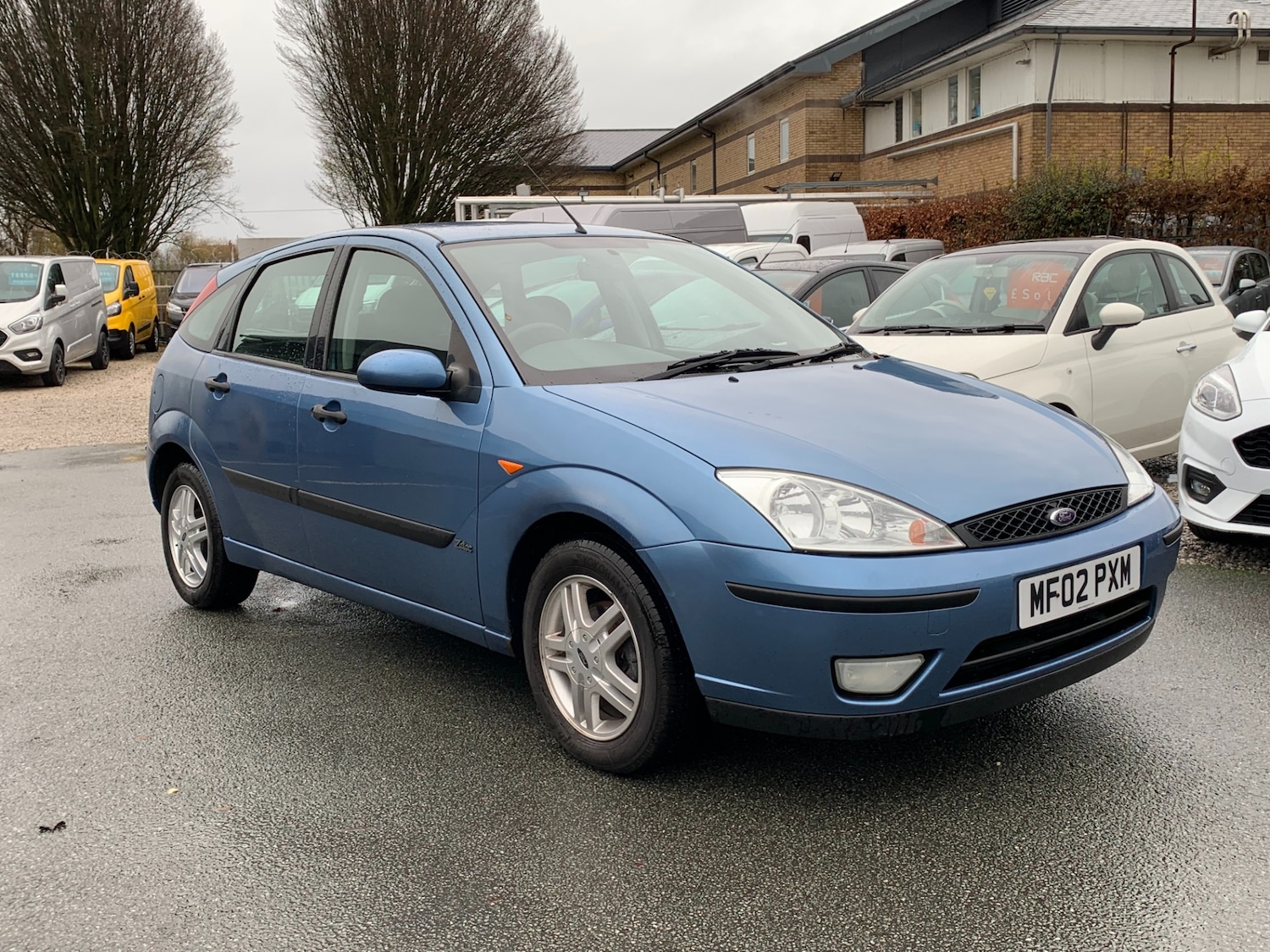 Used Ford Focus 2002 for sale - 76762818: Photo 2
