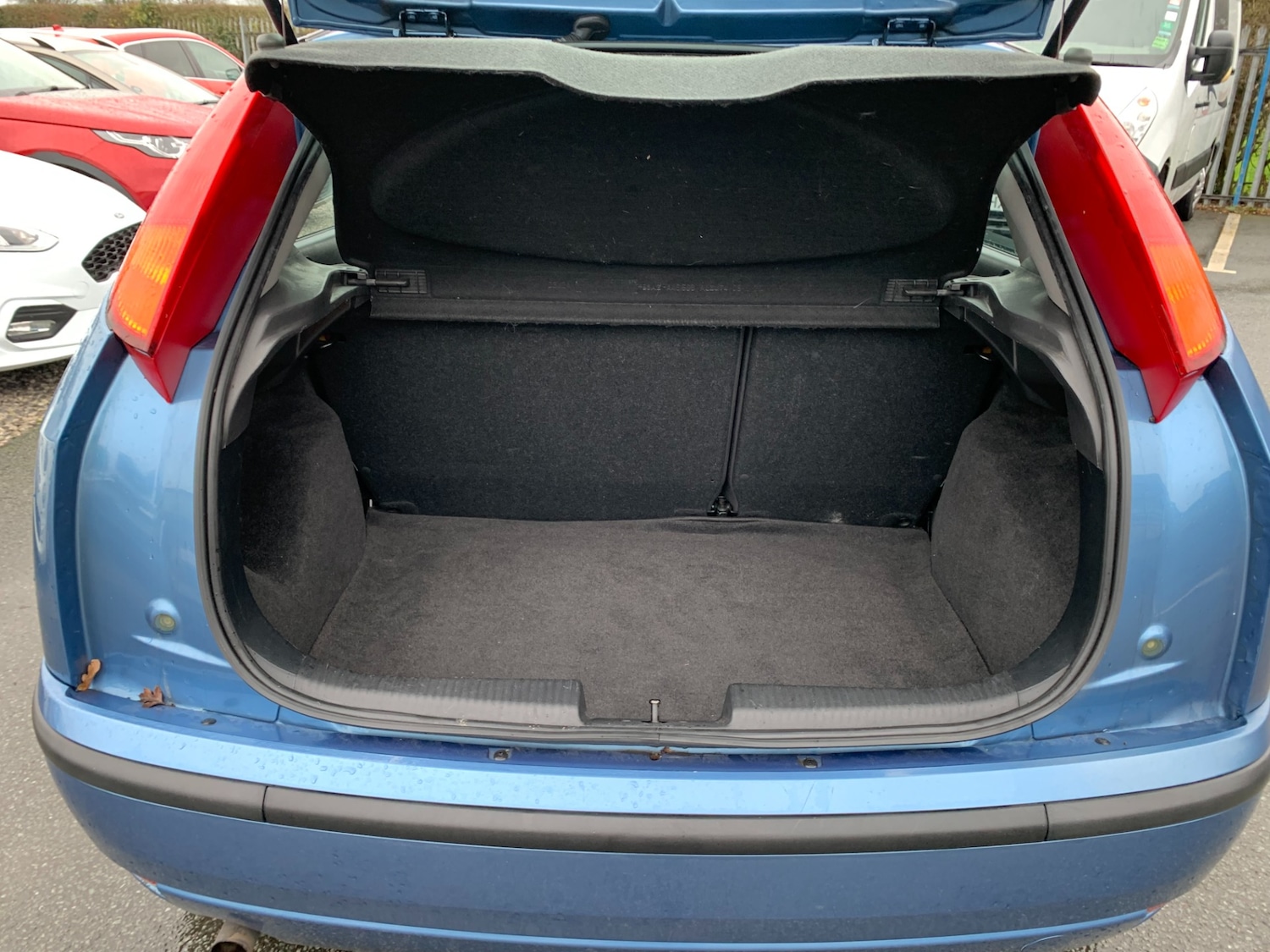 Used Ford Focus 2002 for sale - 76762818: Photo 8