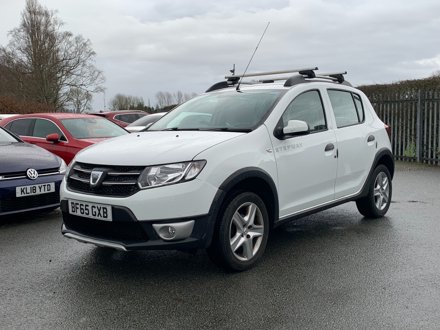 Used Dacia Sandero Stepway 2015 for sale - 77168127: Photo 2