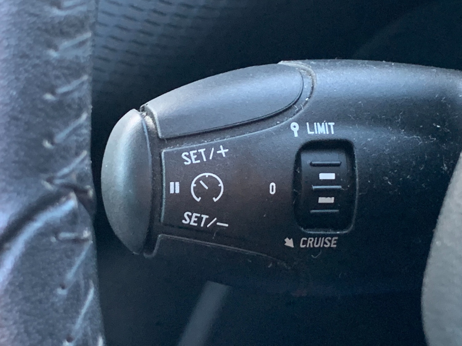 Used Peugeot 208 2015 for sale - 76983913: Photo 23