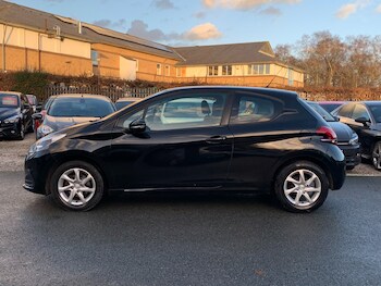 Used Peugeot 208 2015 for sale - 76983913: Photo