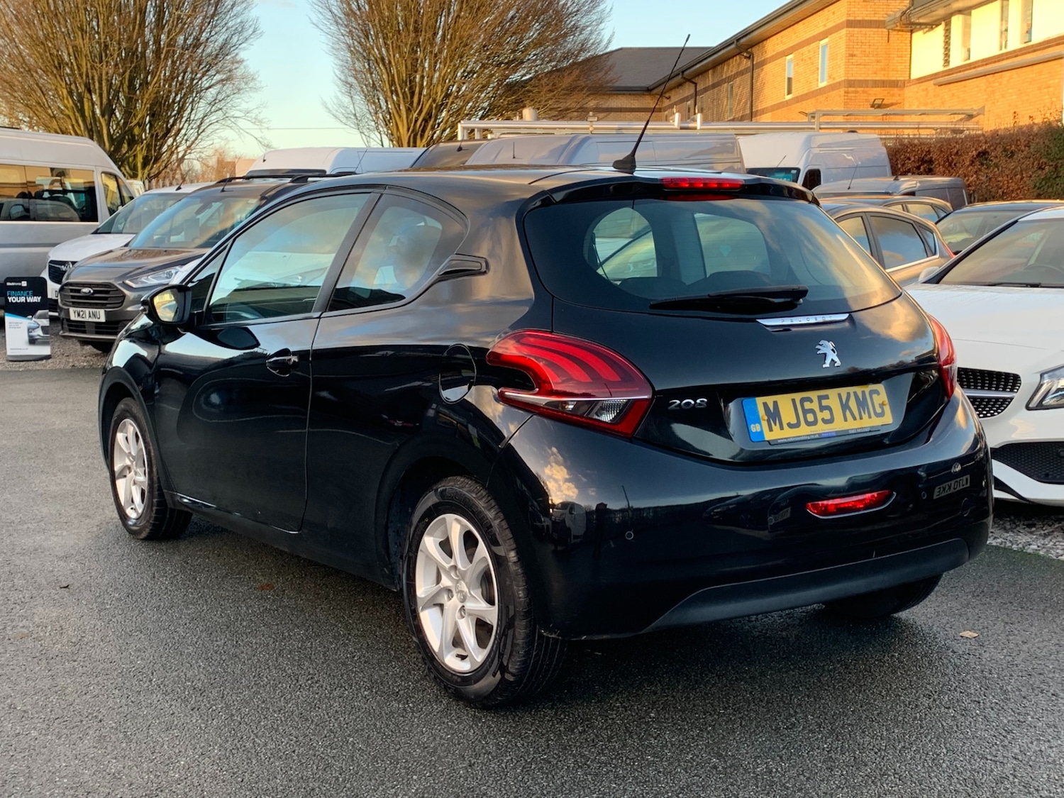 Used Peugeot 208 2015 for sale - 76983913: Photo 6