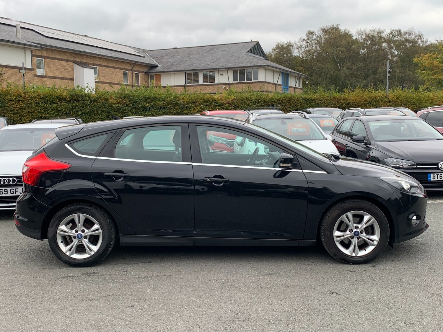 Used Ford Focus 2013 for sale - 76738604: Photo 3