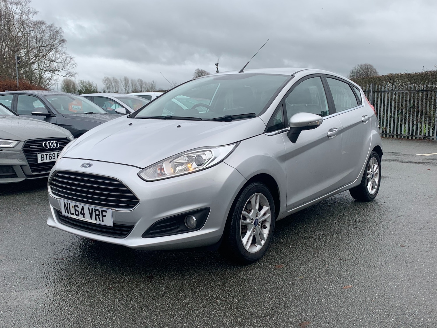 Used Ford Fiesta 2014 for sale - 76879395: Photo 2