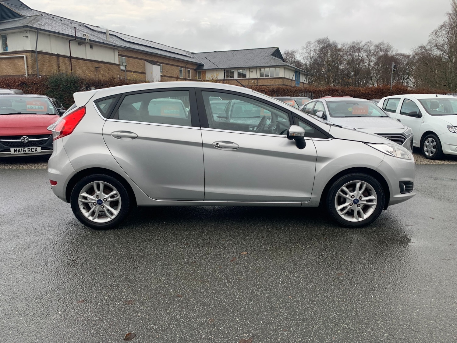 Used Ford Fiesta 2014 for sale - 76879395: Photo 3