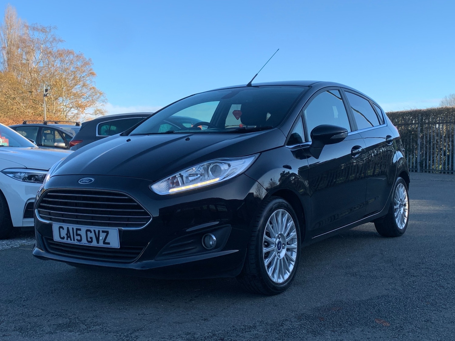 Used Ford Fiesta 2015 for sale - 76736117: Photo 1