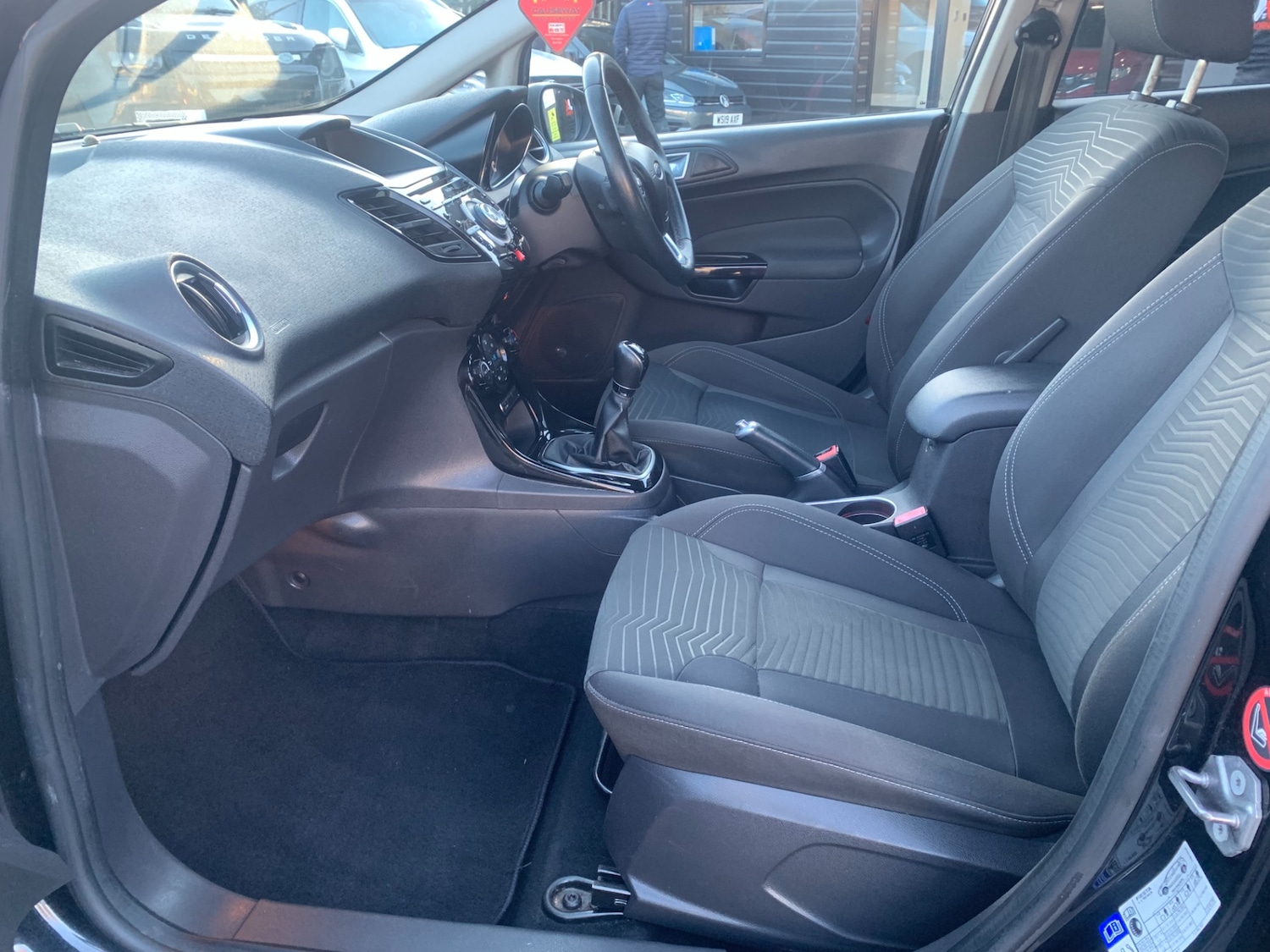 Used Ford Fiesta 2015 for sale - 76736117: Photo 10