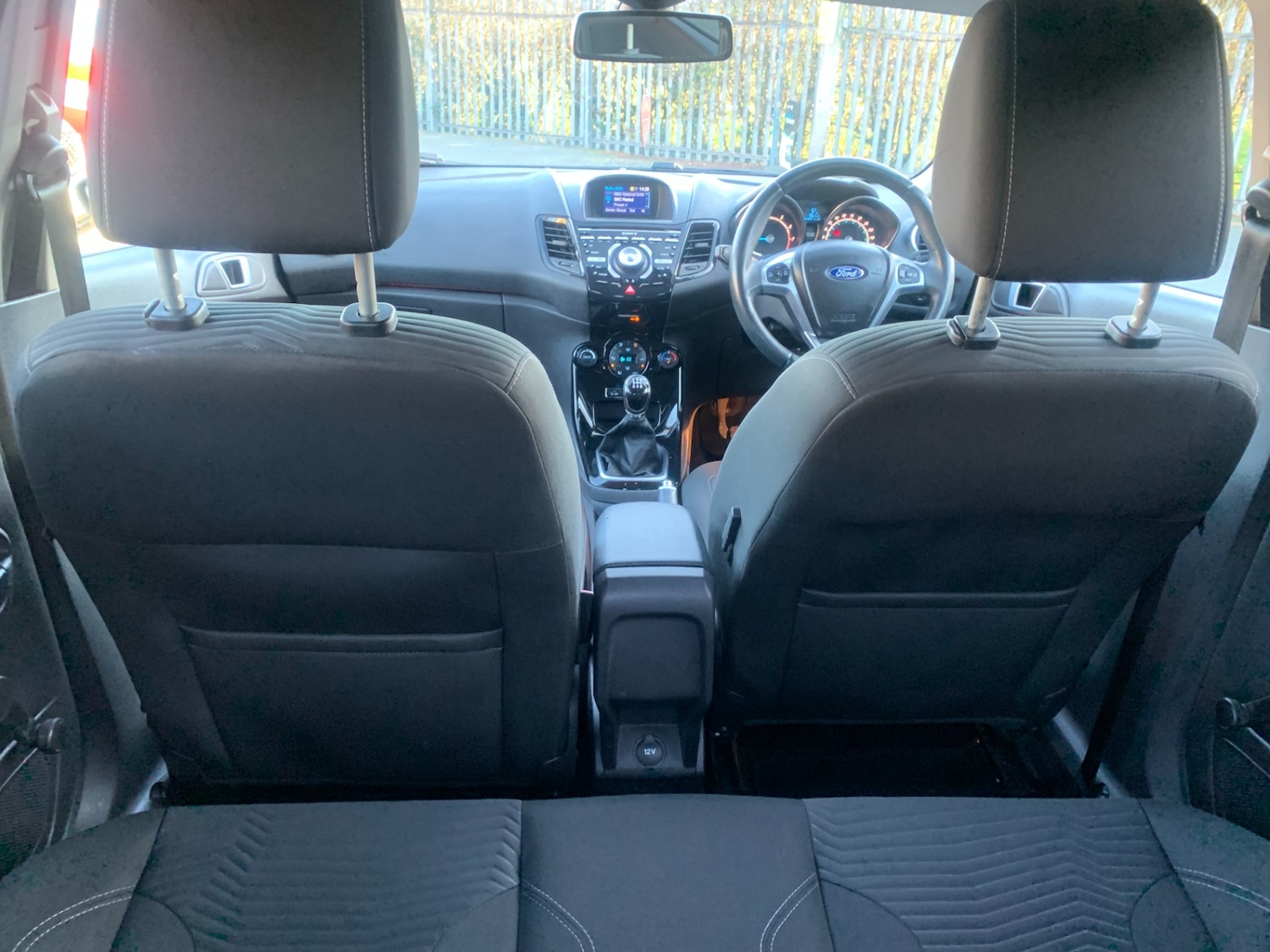 Used Ford Fiesta 2015 for sale - 76736117: Photo 16