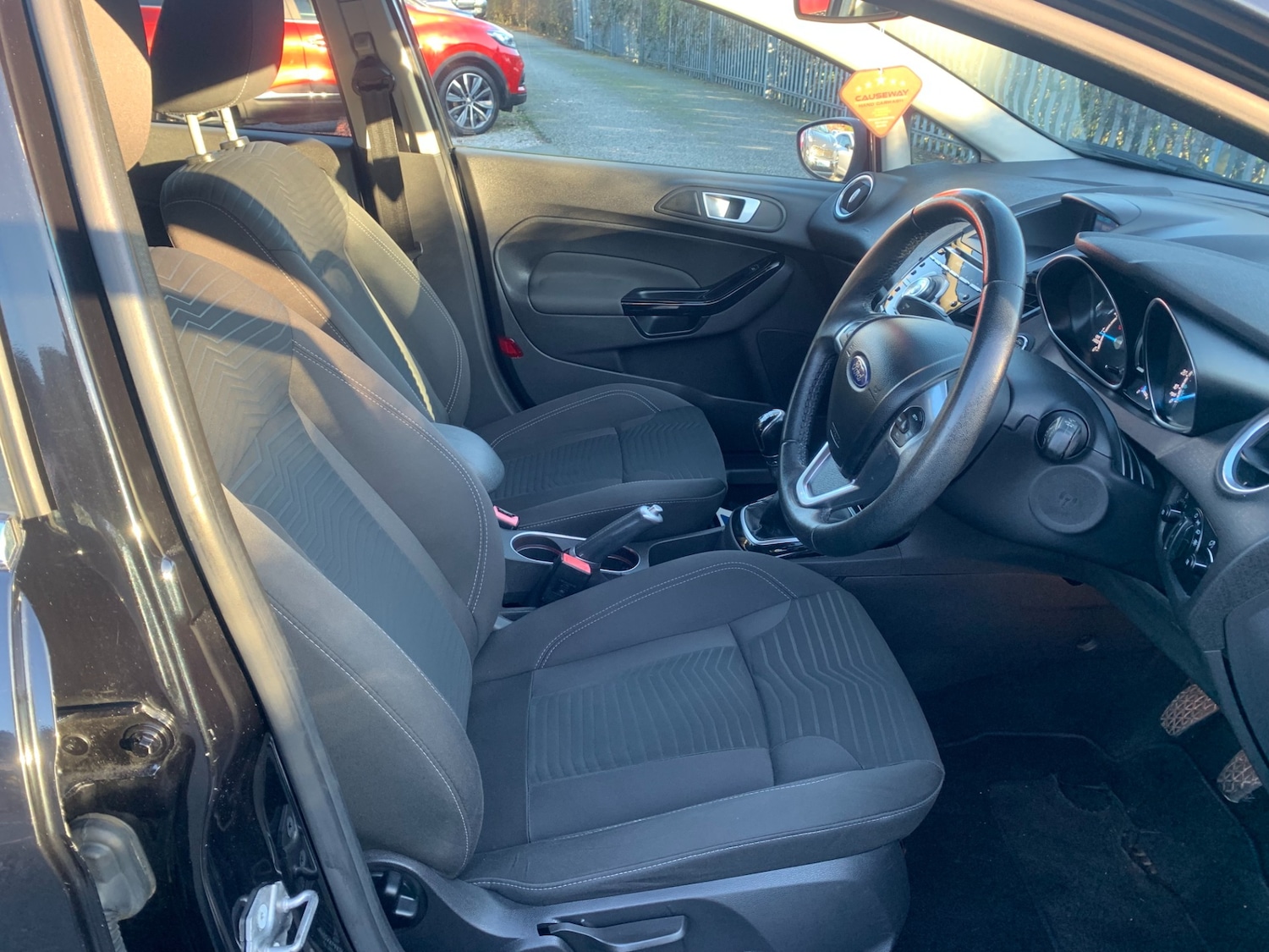 Used Ford Fiesta 2015 for sale - 76736117: Photo 17