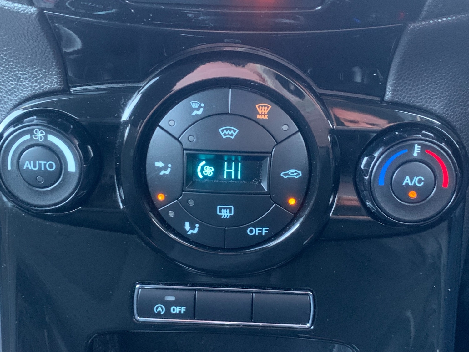 Used Ford Fiesta 2015 for sale - 76736117: Photo 23