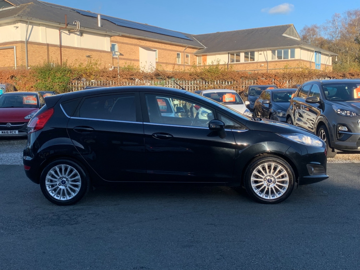 Used Ford Fiesta 2015 for sale - 76736117: Photo 3