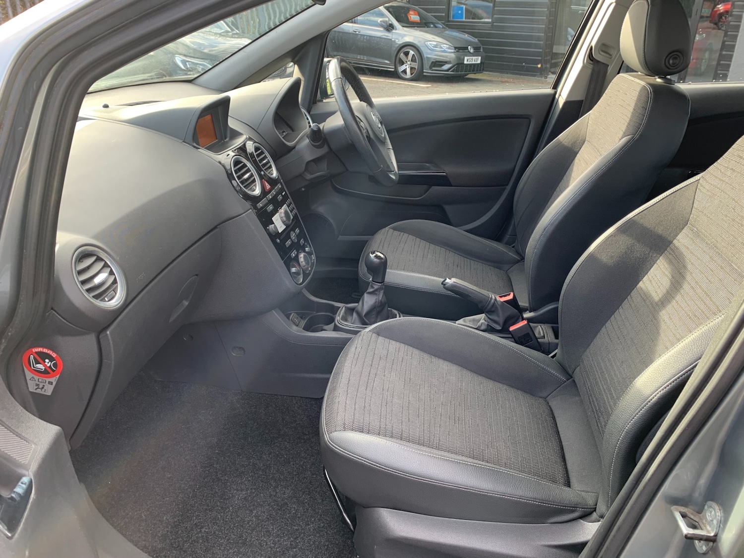 Used Vauxhall Corsa 2014 for sale - 76736300: Photo 9