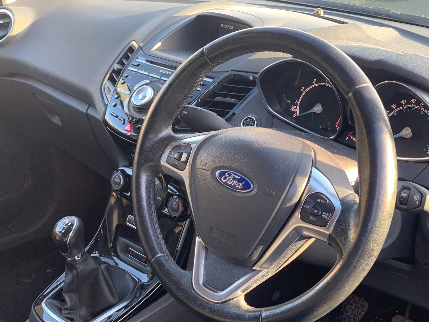 Used Ford Fiesta 2015 for sale - 76957626: Photo 11