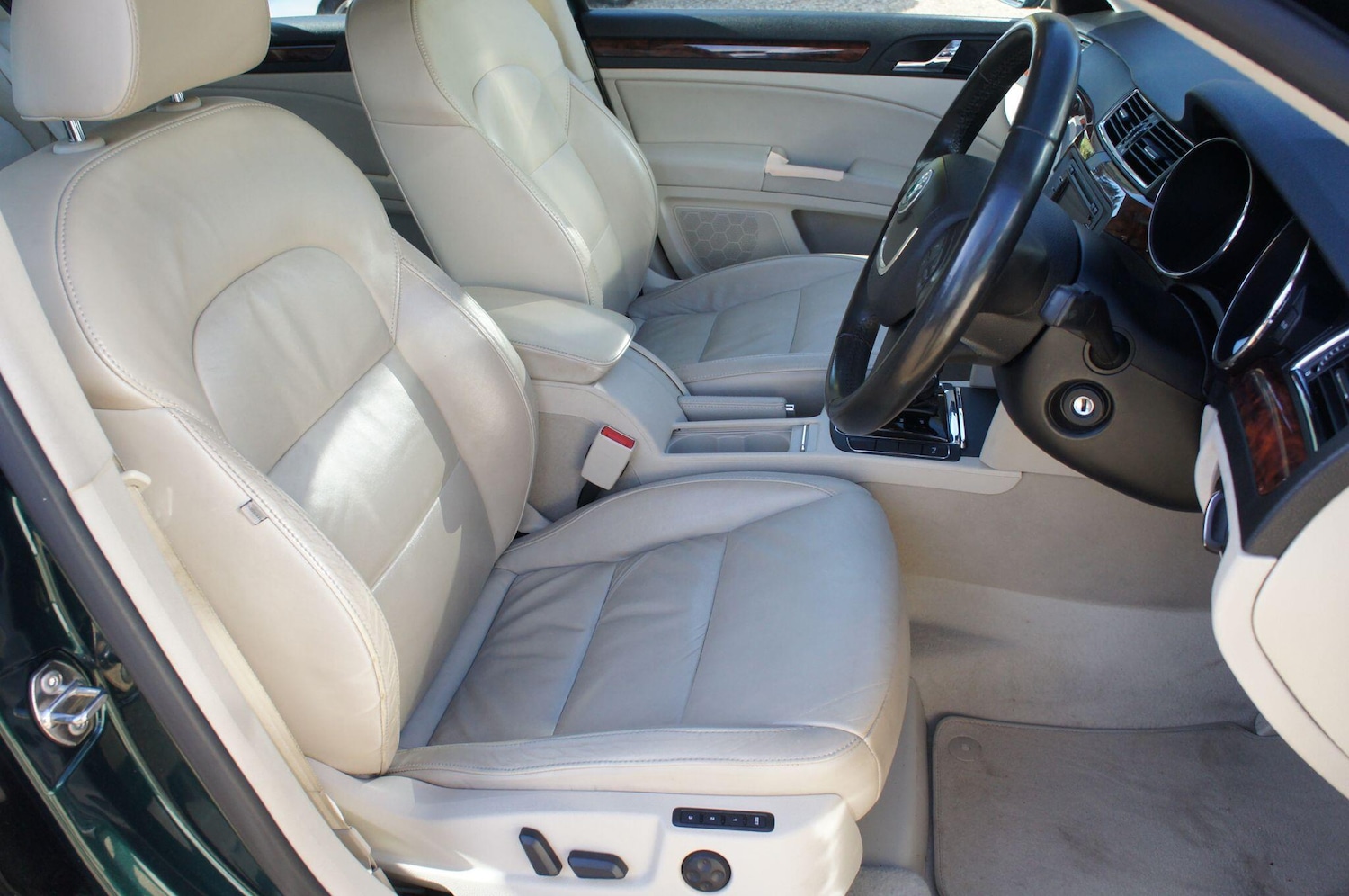 Used Skoda Superb 2009 for sale - 77940305: Photo 8