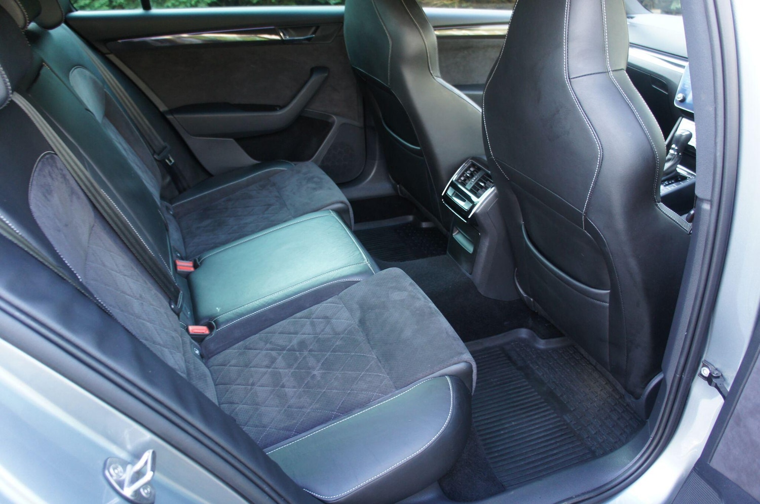 Used Skoda Superb 2019 for sale - 77759448: Photo 11