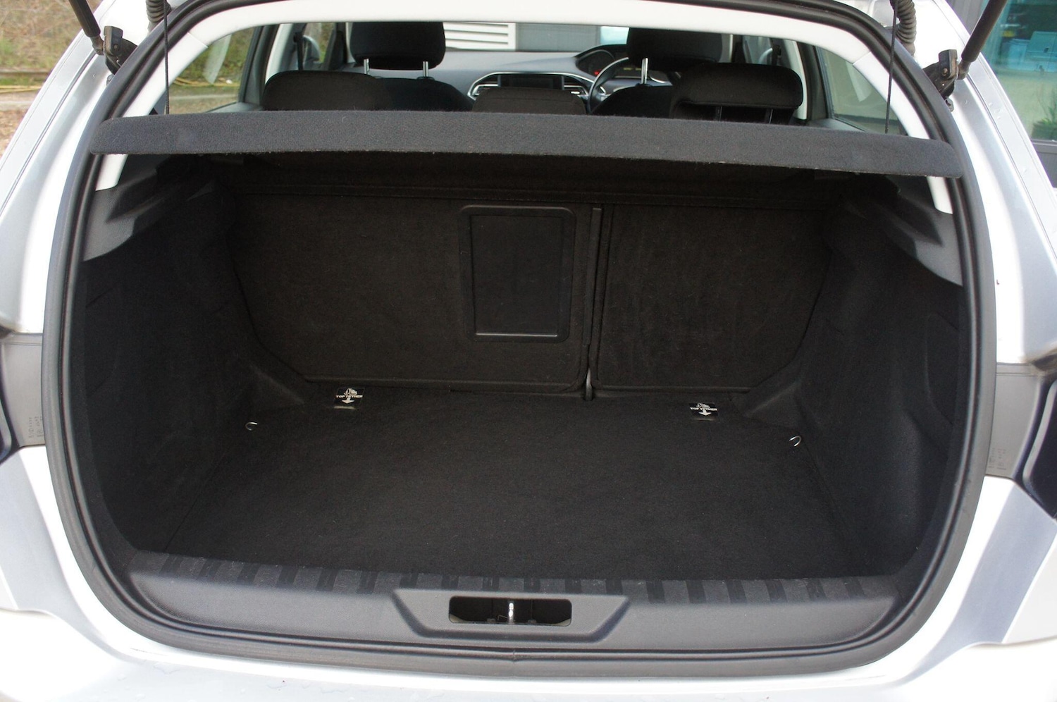 Used Peugeot 308 2015 for sale - 77882128: Photo 15