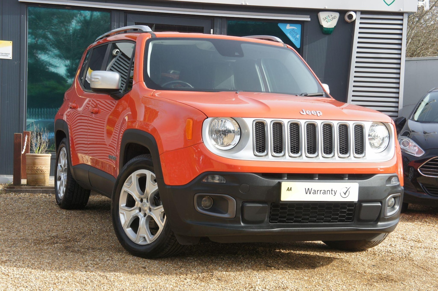 Used Jeep Renegade for sale - 77768004: Photo 2