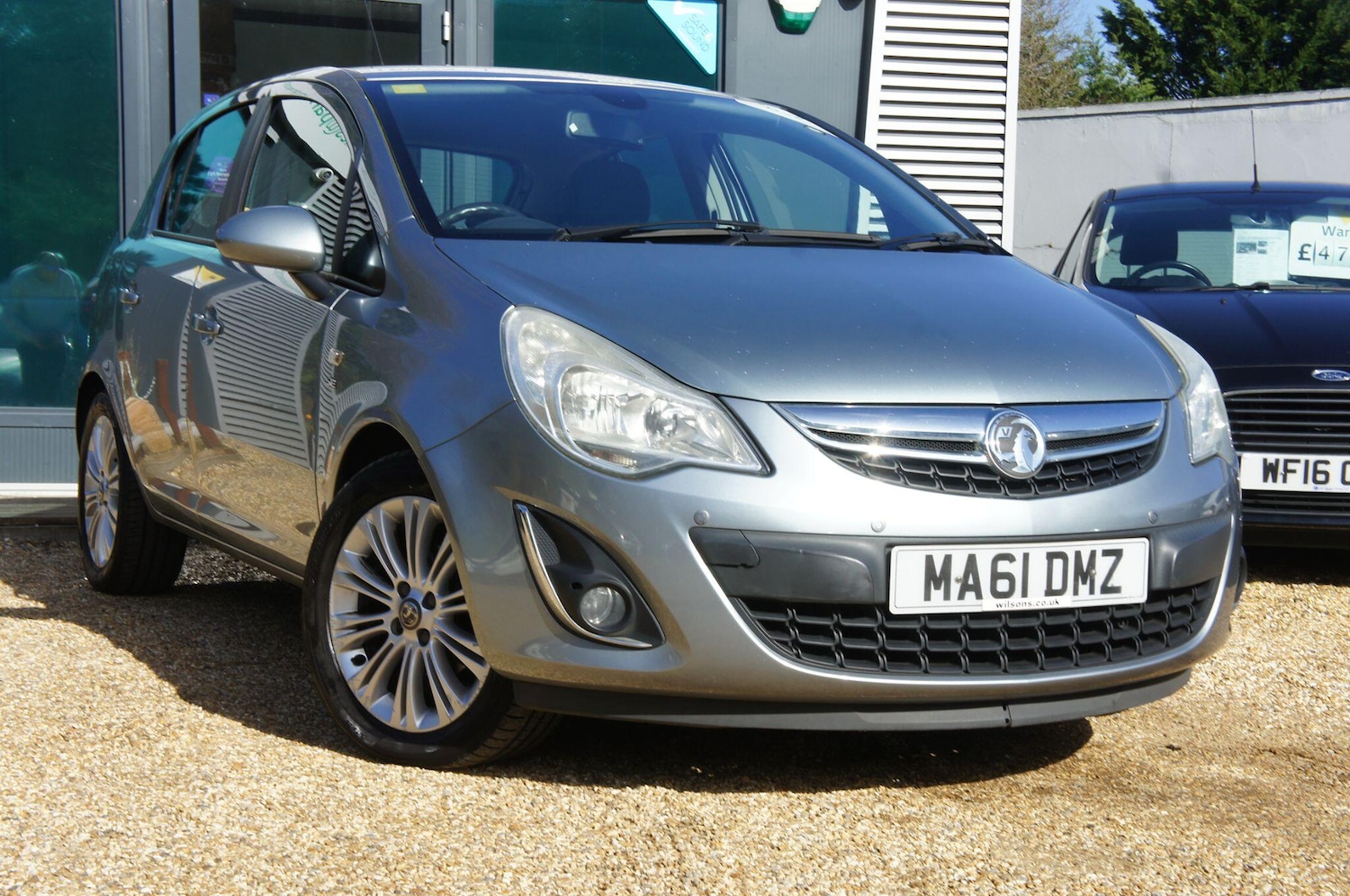 Used Vauxhall Corsa 2011 for sale - 77939436: Photo 2