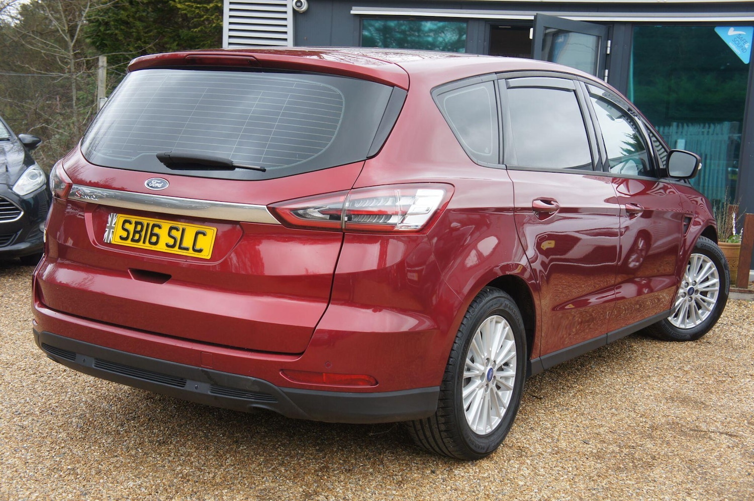 Used Ford S-Max for sale - 77683447: Photo 4
