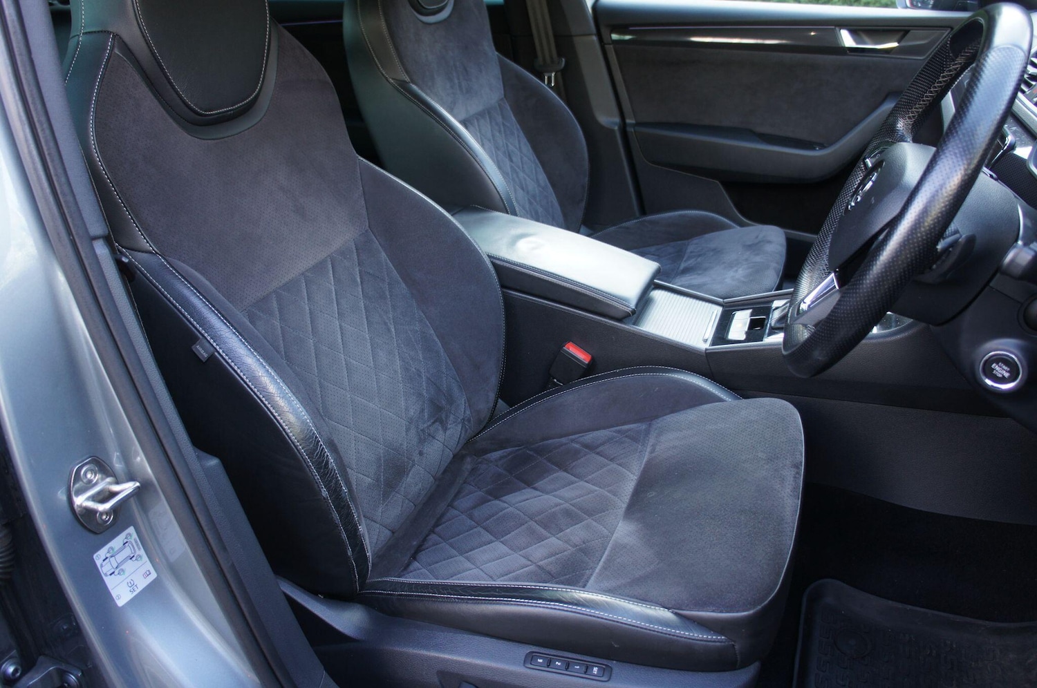 Used Skoda Superb 2019 for sale - 77683787: Photo 10