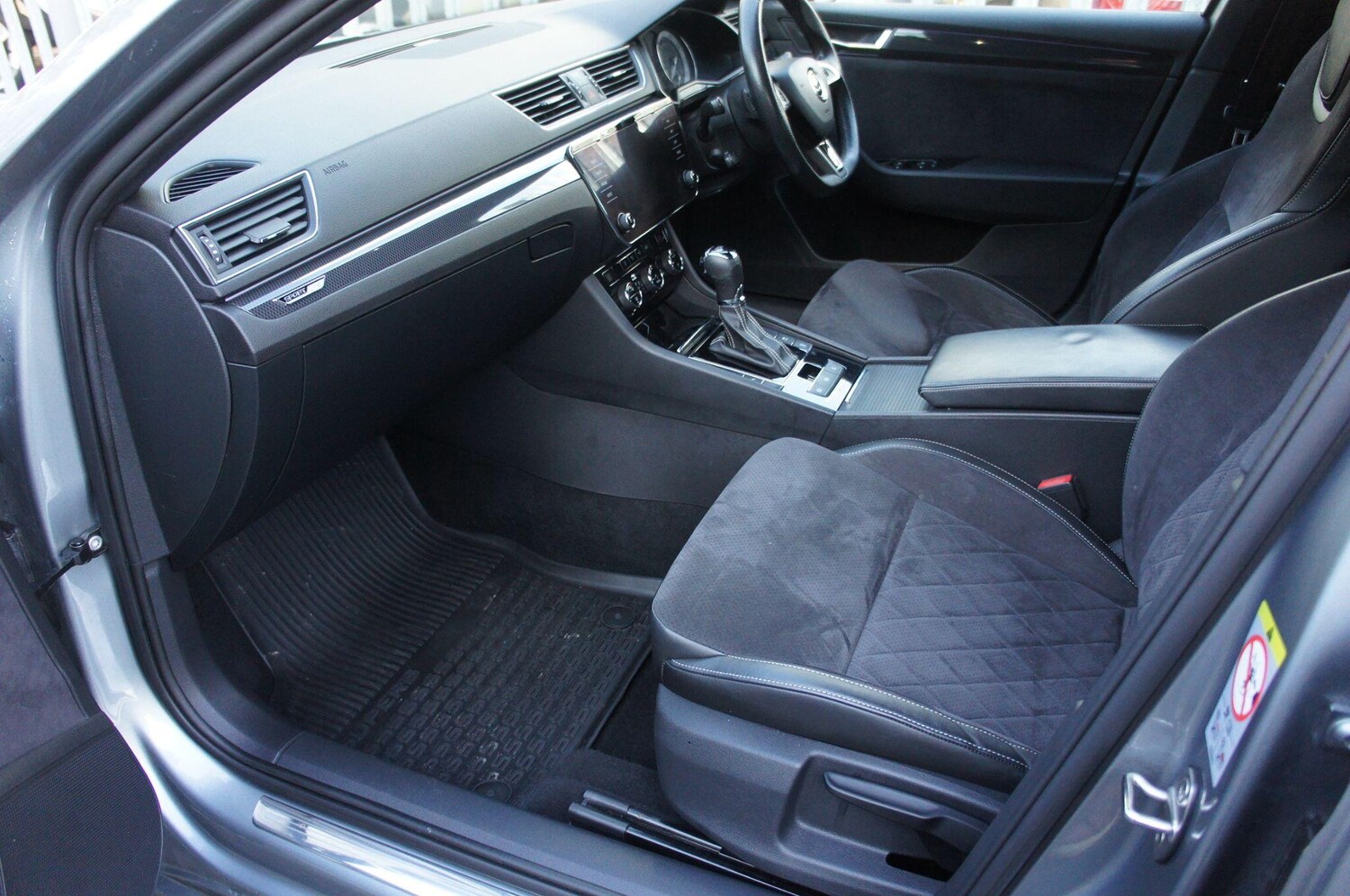 Used Skoda Superb 2019 for sale - 77683787: Photo 12