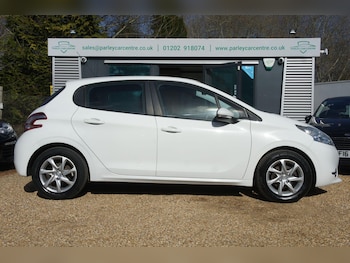 Used Peugeot 208 2014 for sale - 78855337: Photo
