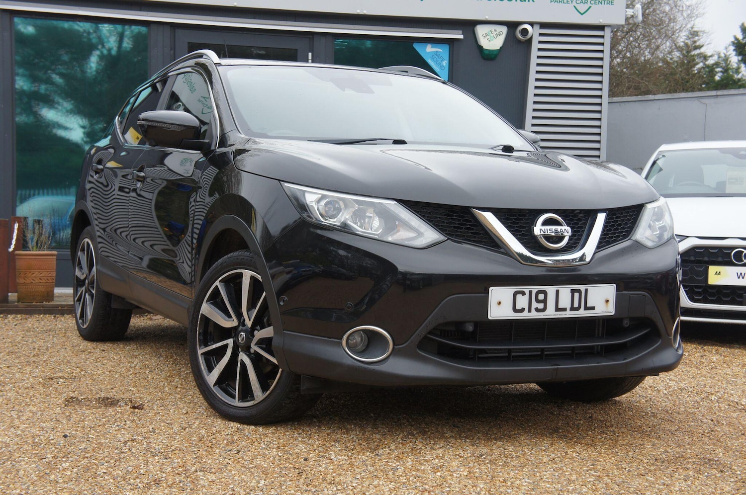 Used Nissan Qashqai 2016 for sale - 77685236: Photo 2
