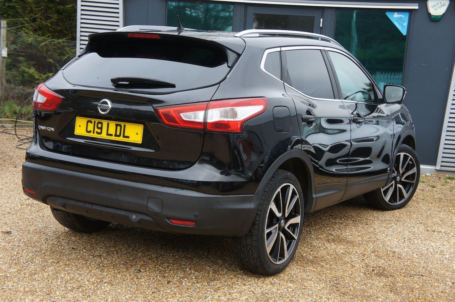 Used Nissan Qashqai 2016 for sale - 77685236: Photo 4