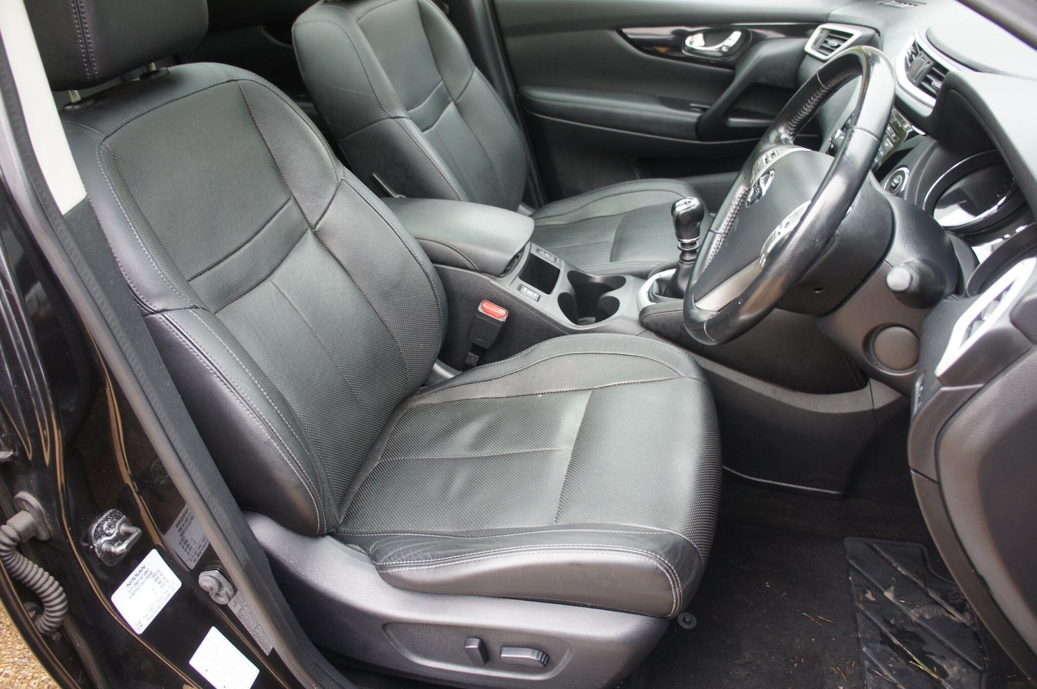 Used Nissan Qashqai 2016 for sale - 77685236: Photo 9