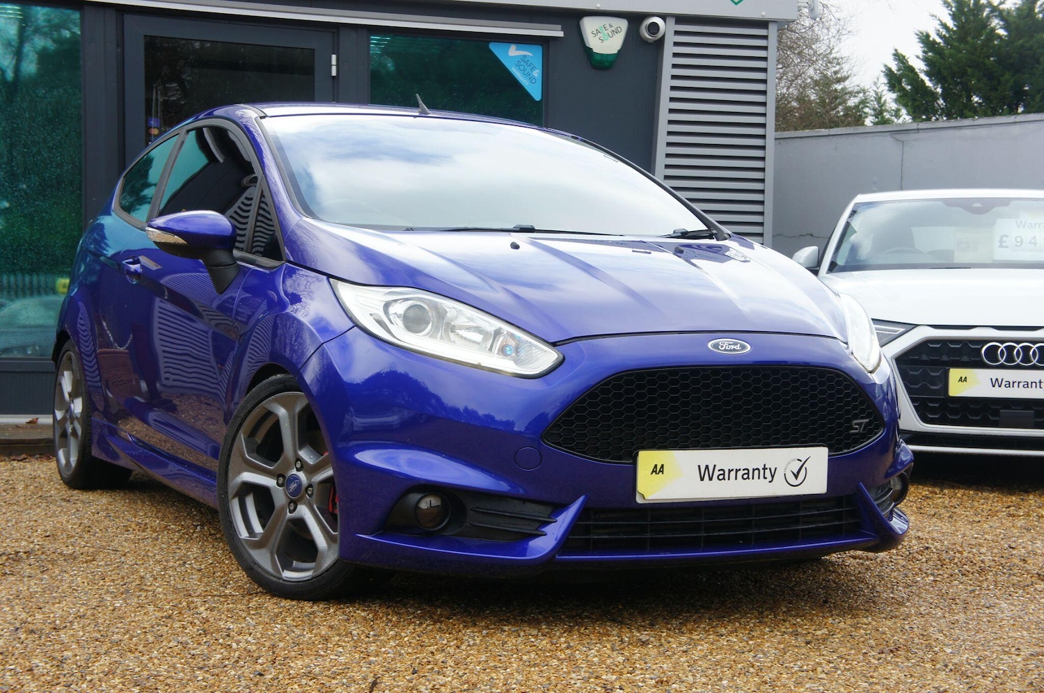 Used Ford Fiesta 2015 for sale - 77685229: Photo 2