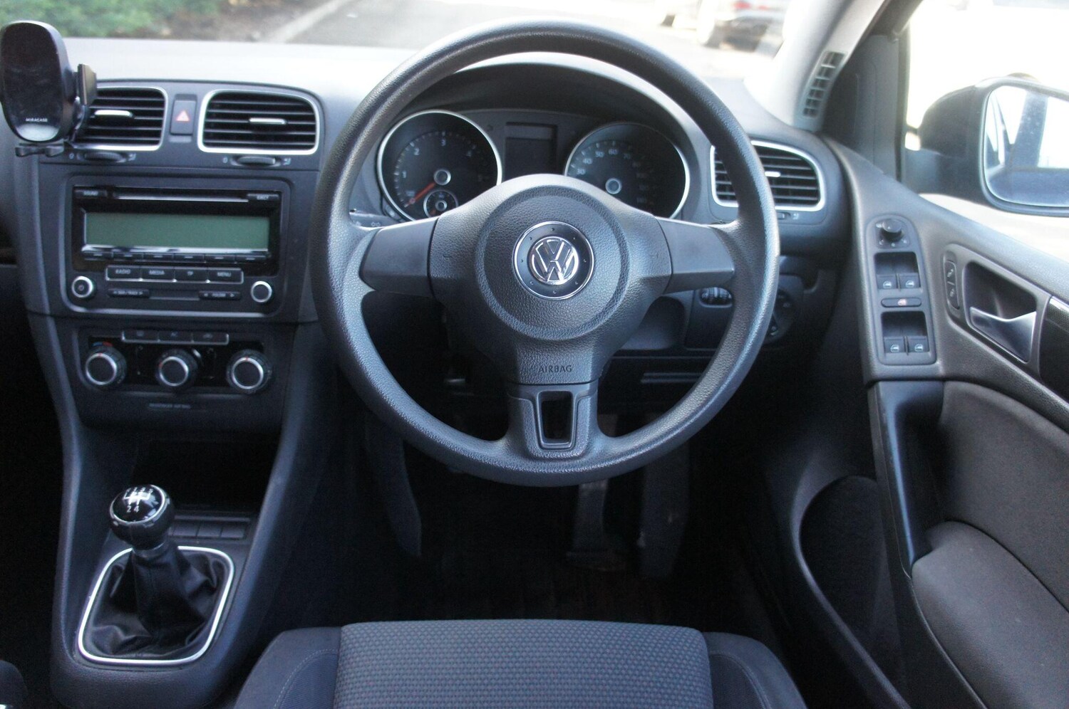 Used Volkswagen Golf 2010 for sale - 77939453: Photo 6