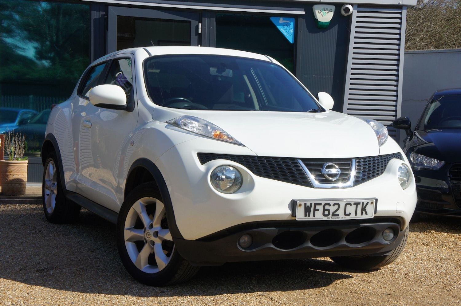 Used Nissan Juke for sale - 77956957: Photo 2