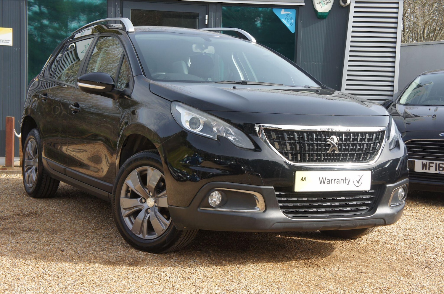 Used Peugeot 2008 for sale - 77768951: Photo 2