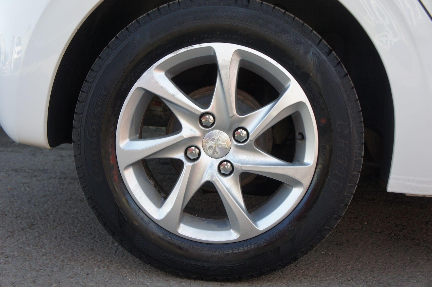 Used Peugeot 208 2014 for sale - 77940501: Photo 13