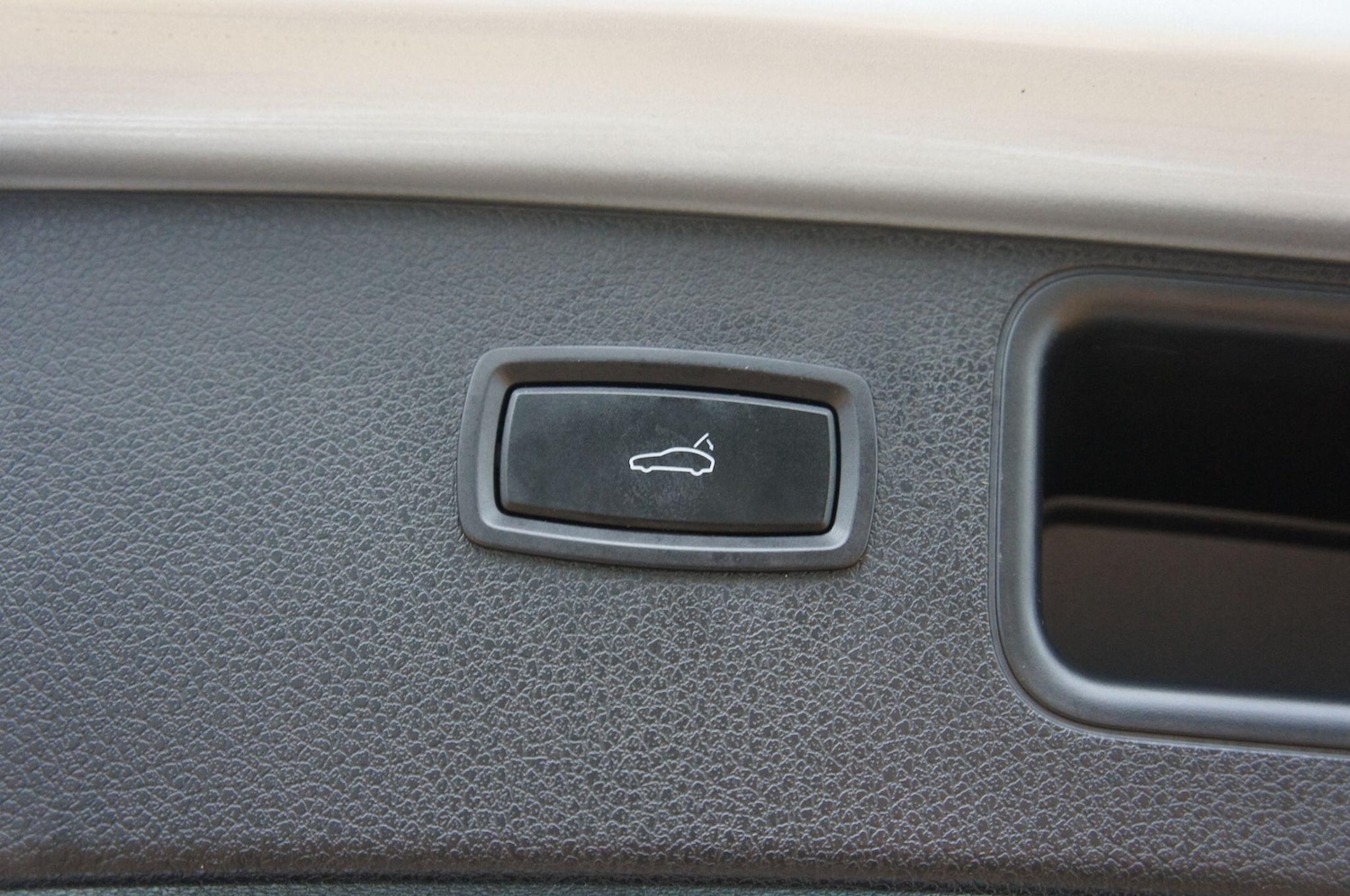 Used Porsche Macan 2017 for sale - 77759441: Photo 22