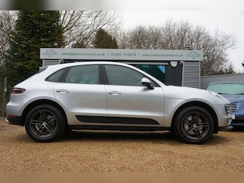 Used Porsche Macan 2017 for sale - 77759441: Photo