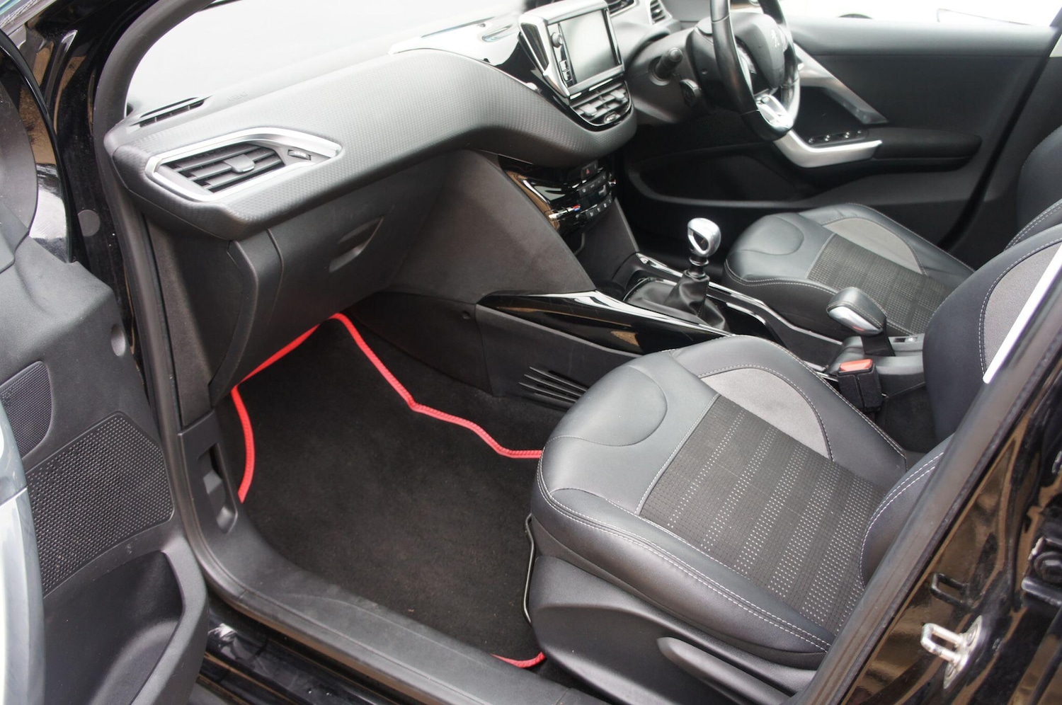 Used Peugeot 2008 2019 for sale - 77759435: Photo 10