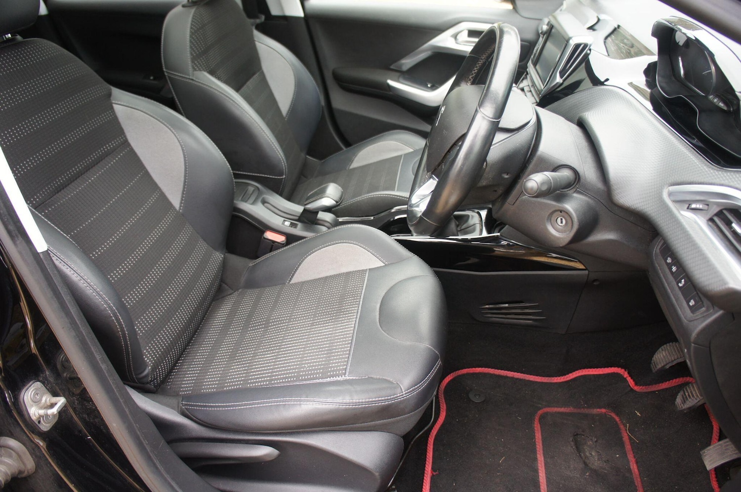 Used Peugeot 2008 2019 for sale - 77759435: Photo 8