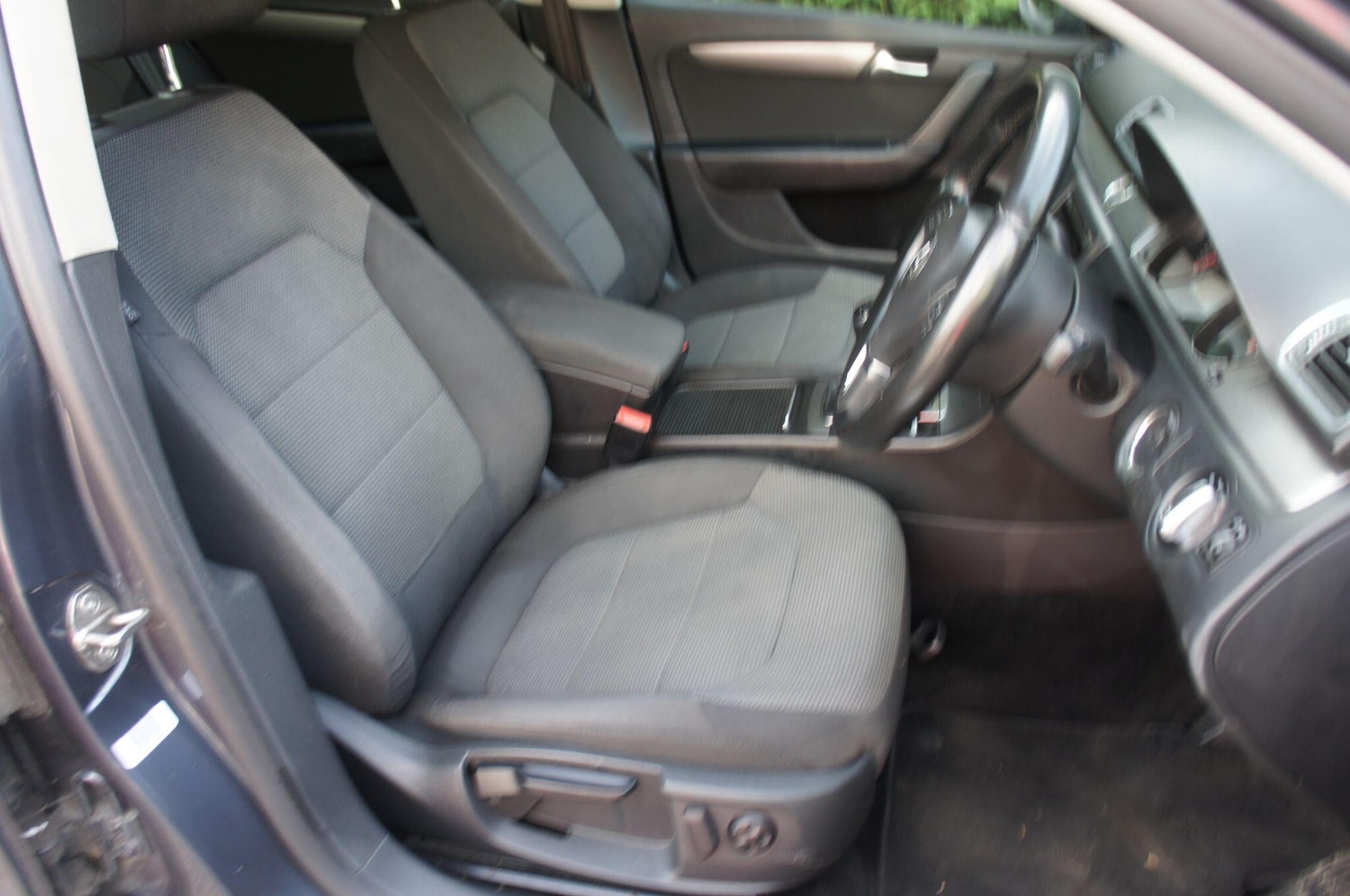 Used Volkswagen Passat 2012 for sale - 77759446: Photo 8