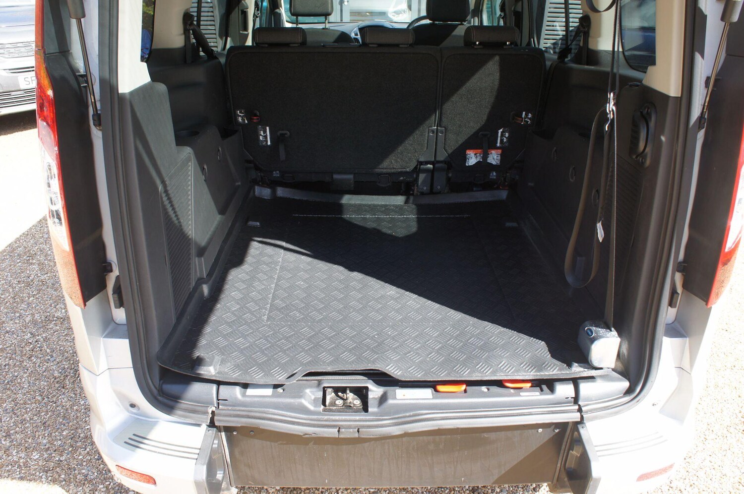 Used Ford Grand Tourneo Connect 2015 for sale - 78099911: Photo 16