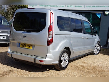 Used Ford Grand Tourneo Connect 2015 for sale - 78099911: Photo