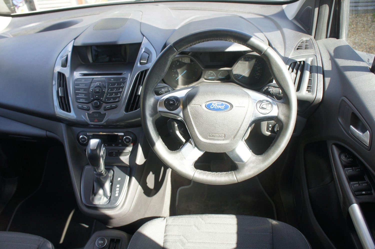 Used Ford Grand Tourneo Connect 2015 for sale - 78099911: Photo 6