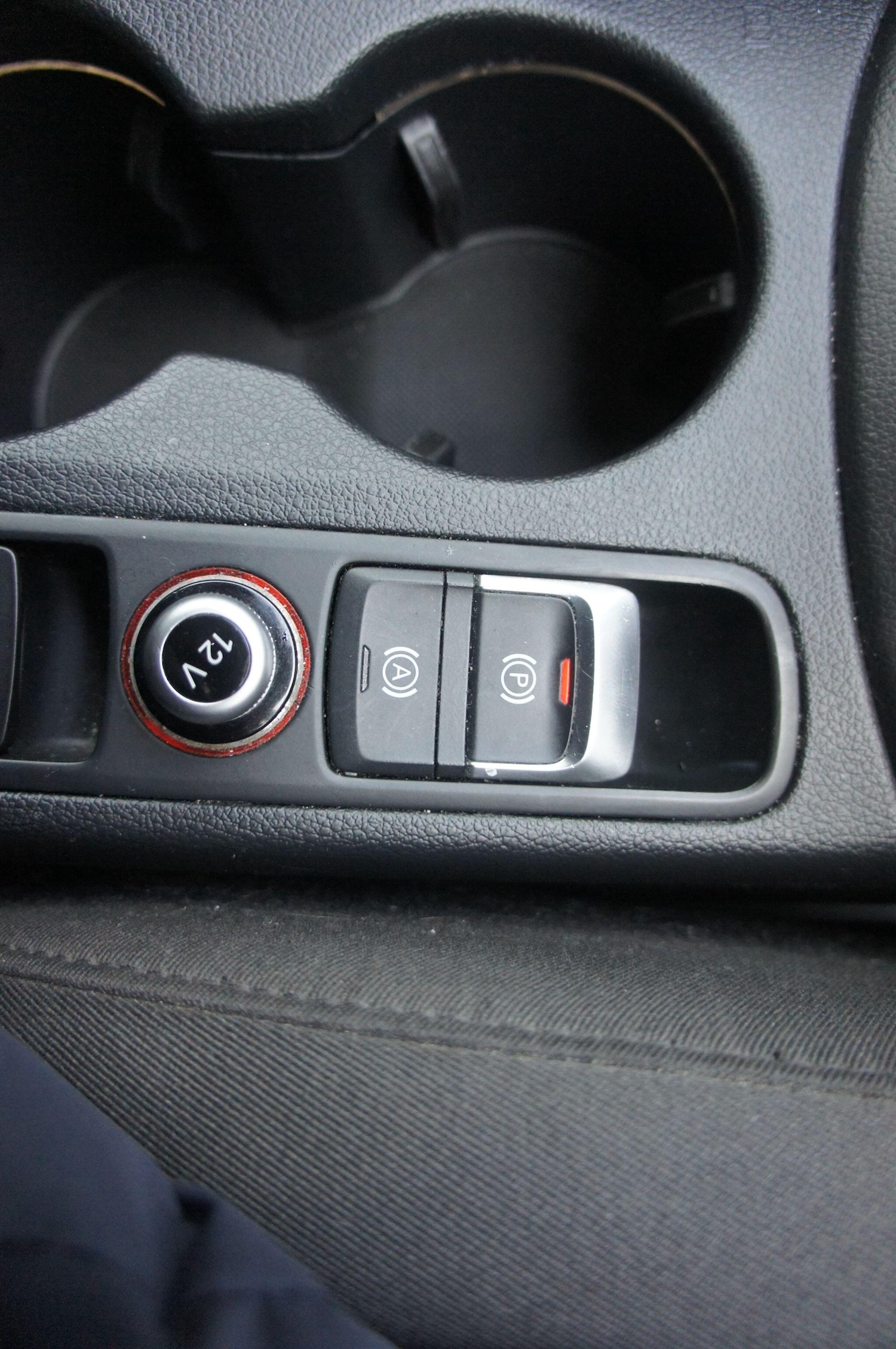 Used Audi Q3 2015 for sale - 77685239: Photo 17