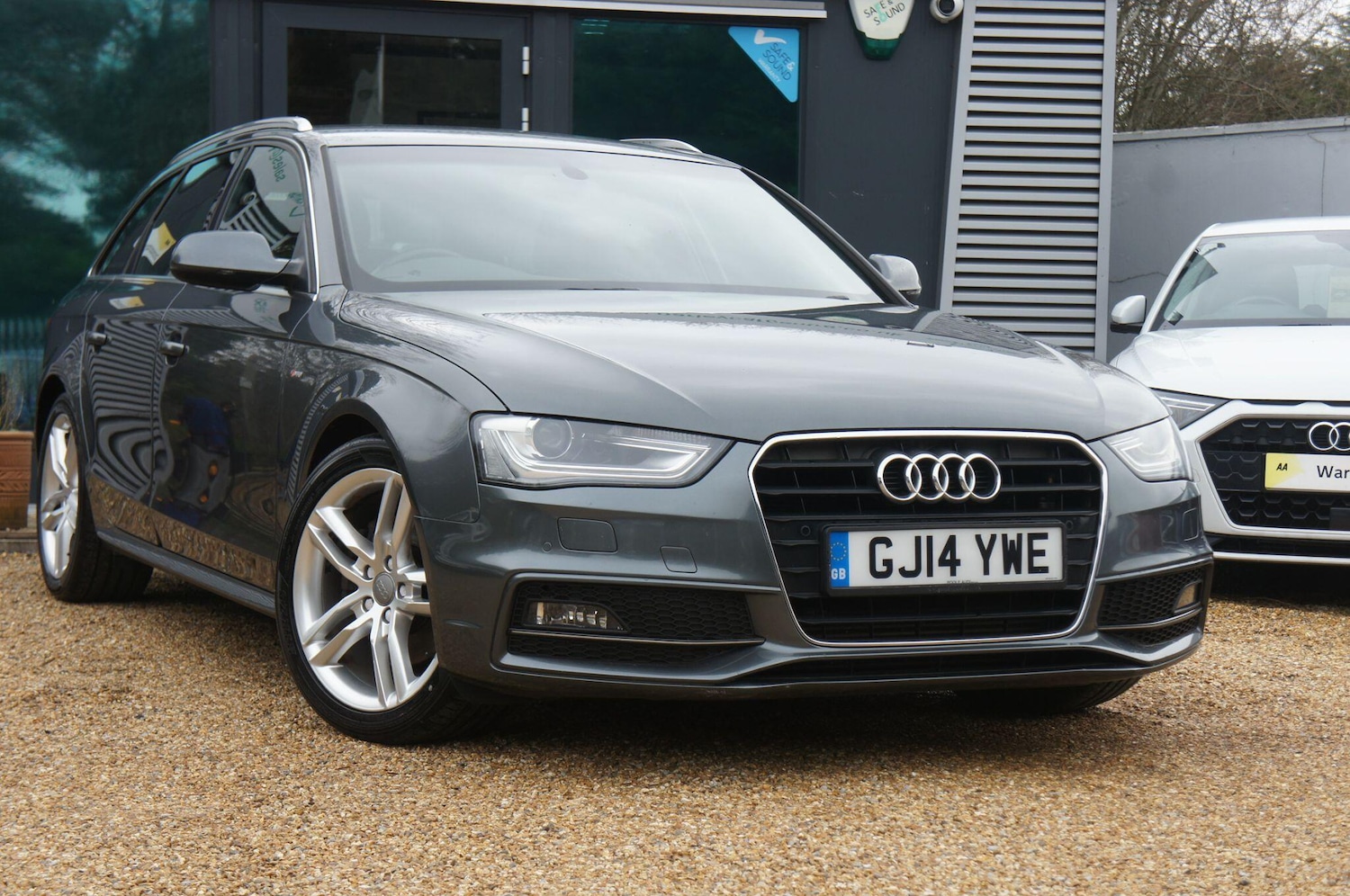 Used Audi A4 Avant for sale - 77683893: Photo 2