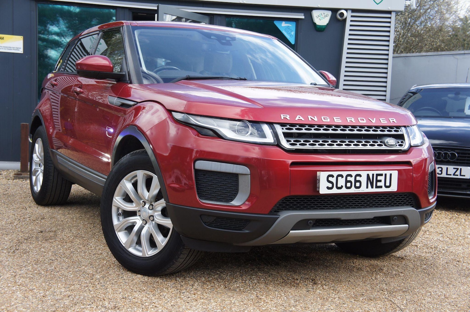 Used Land Rover Range Rover Evoque 2017 for sale - 78048156: Photo 2