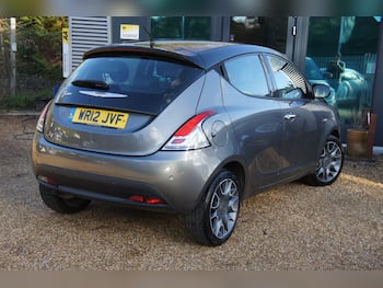 Used Chrysler Ypsilon 2012 for sale - 79698316: Photo